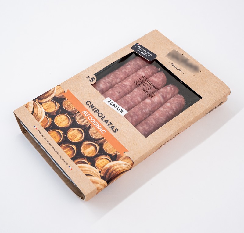 Barquette en plastique pour saucisses, conçue pour garantir une présentation soignée et une conservation optimale des produits carnés